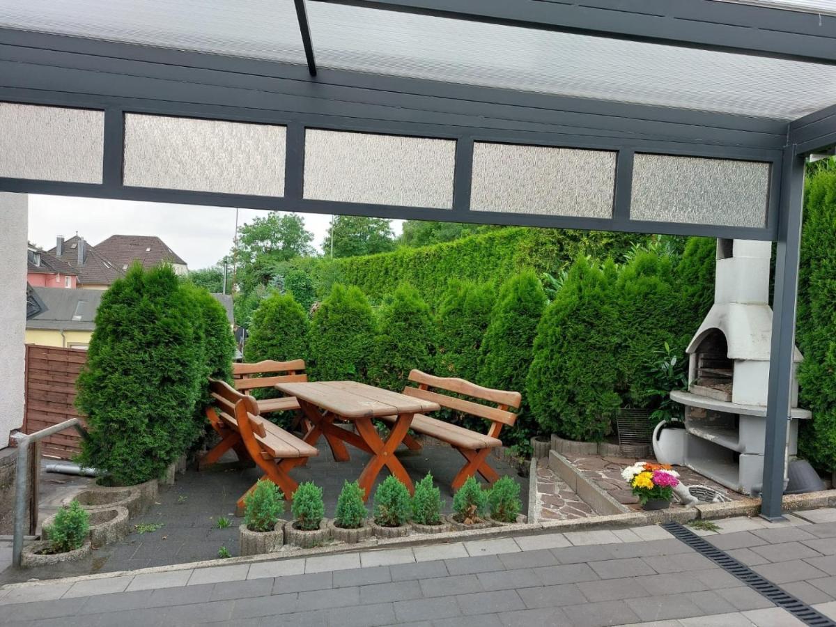 Hotel Gaestezimmer Gasthof Becker Wulfrath Exterior foto