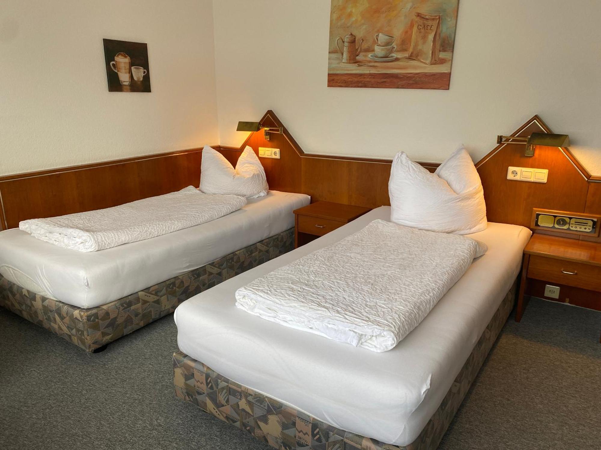 Hotel Gaestezimmer Gasthof Becker Wulfrath Exterior foto